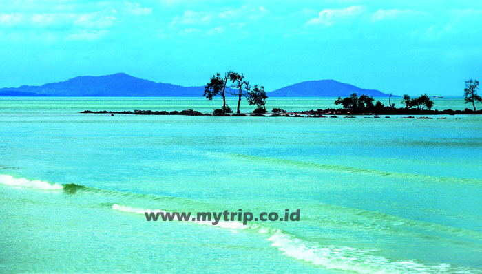 BANYAK BANYAAAAK PANTAI  MENARIK DI BANGKA SELAIN PANTAI  PARAI